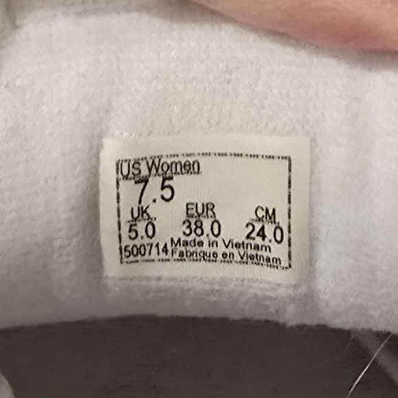 Vans - Picture 4 of 4